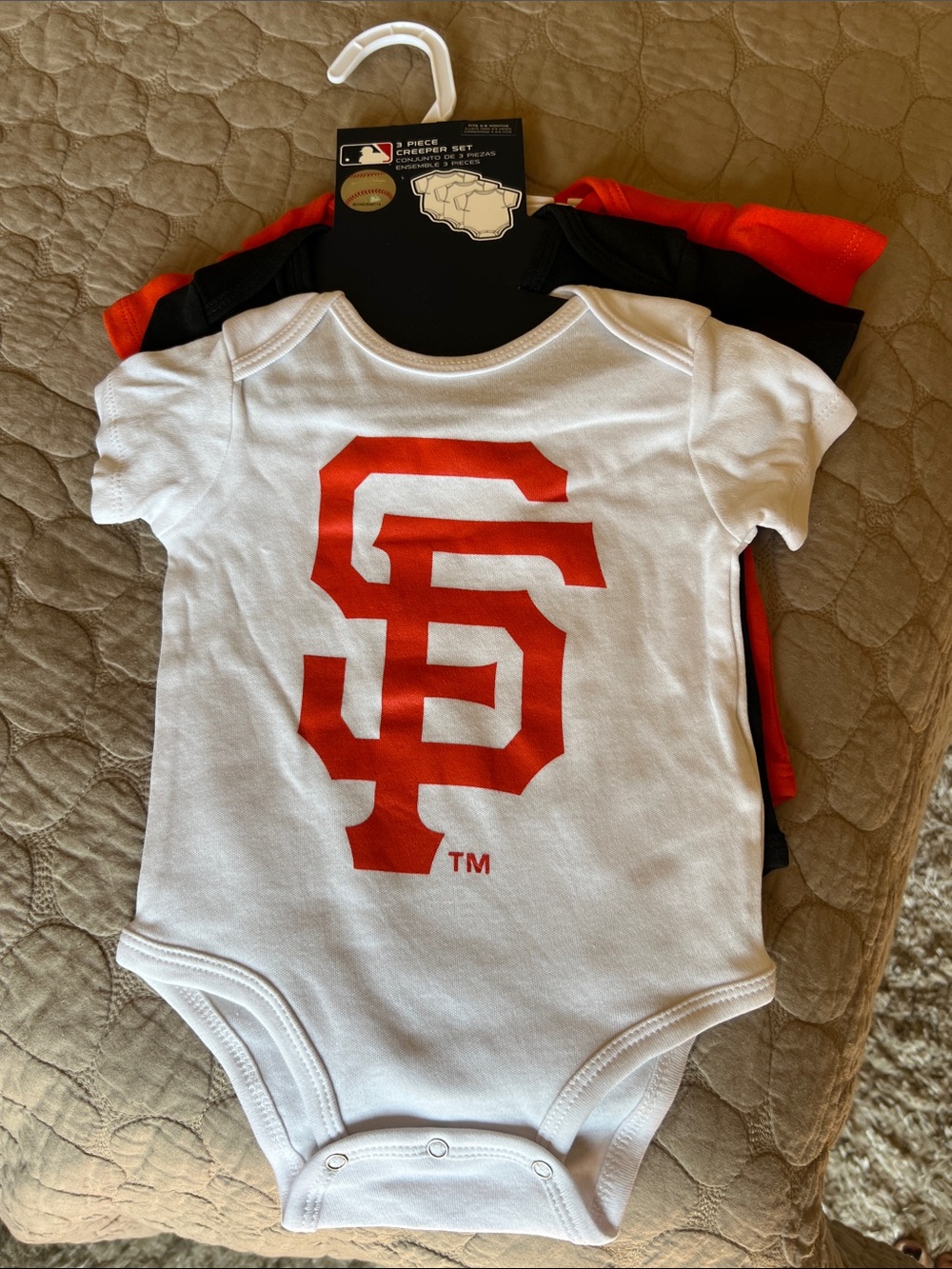 3 Piece San Francisco Giants MLB onesies 6-9 months NEW